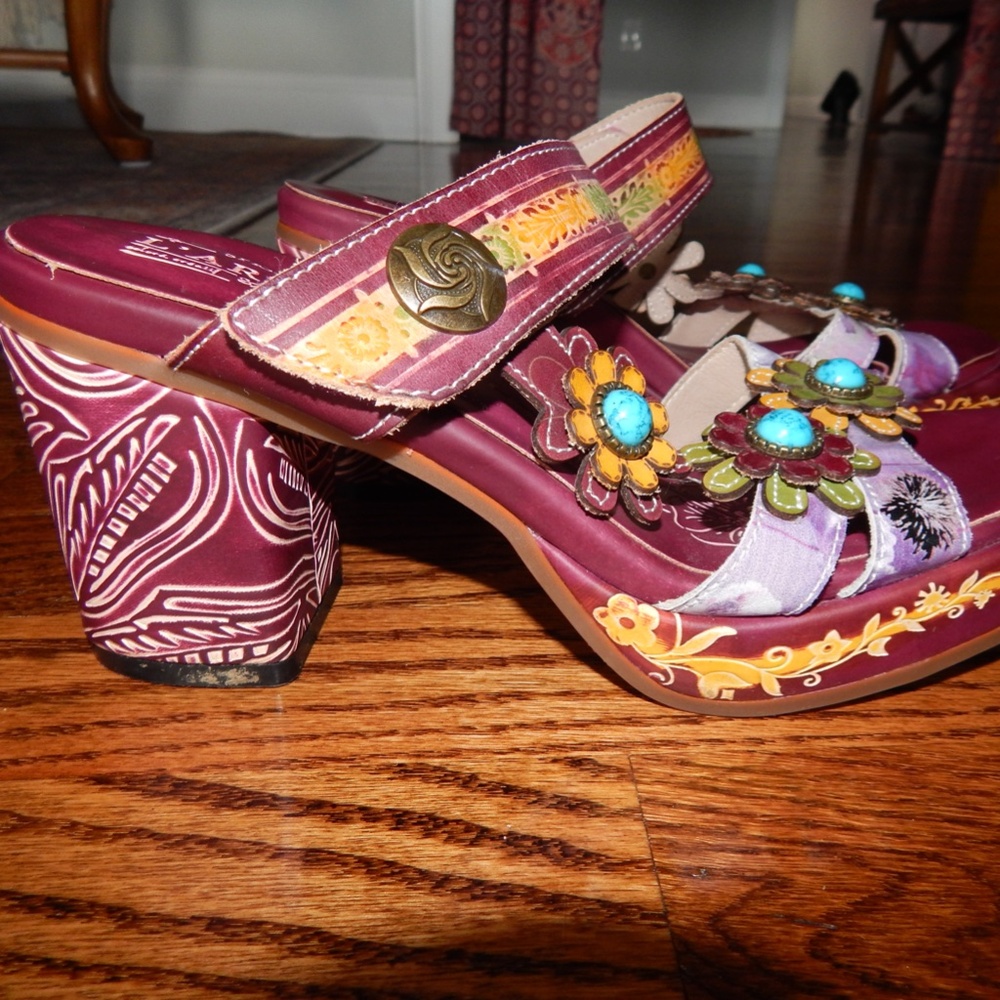 L' Artiste Spring Step Platform Heel